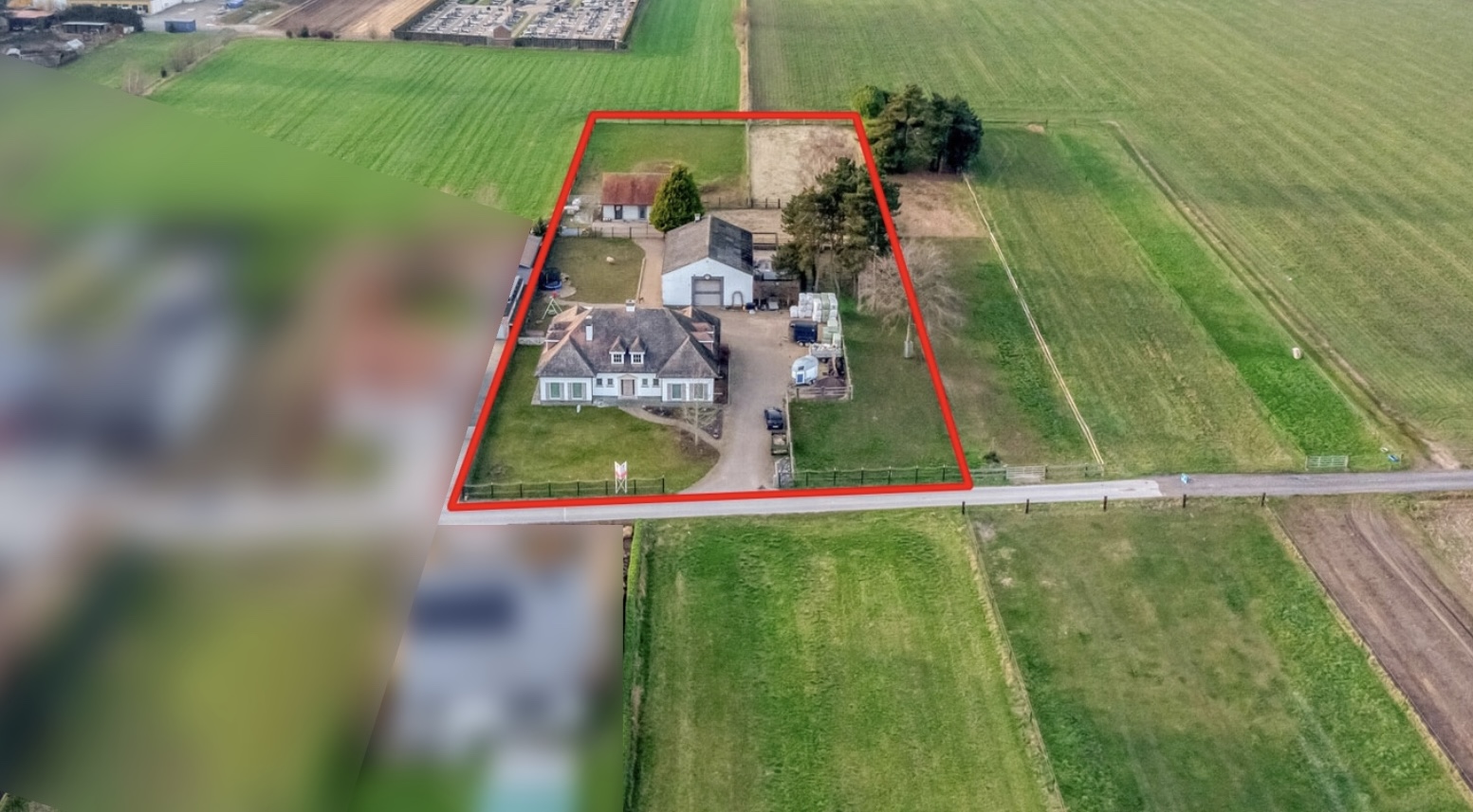 Determining exclusive real estate is above all about the exclusive feeling and the potential experienced on-site image cover
