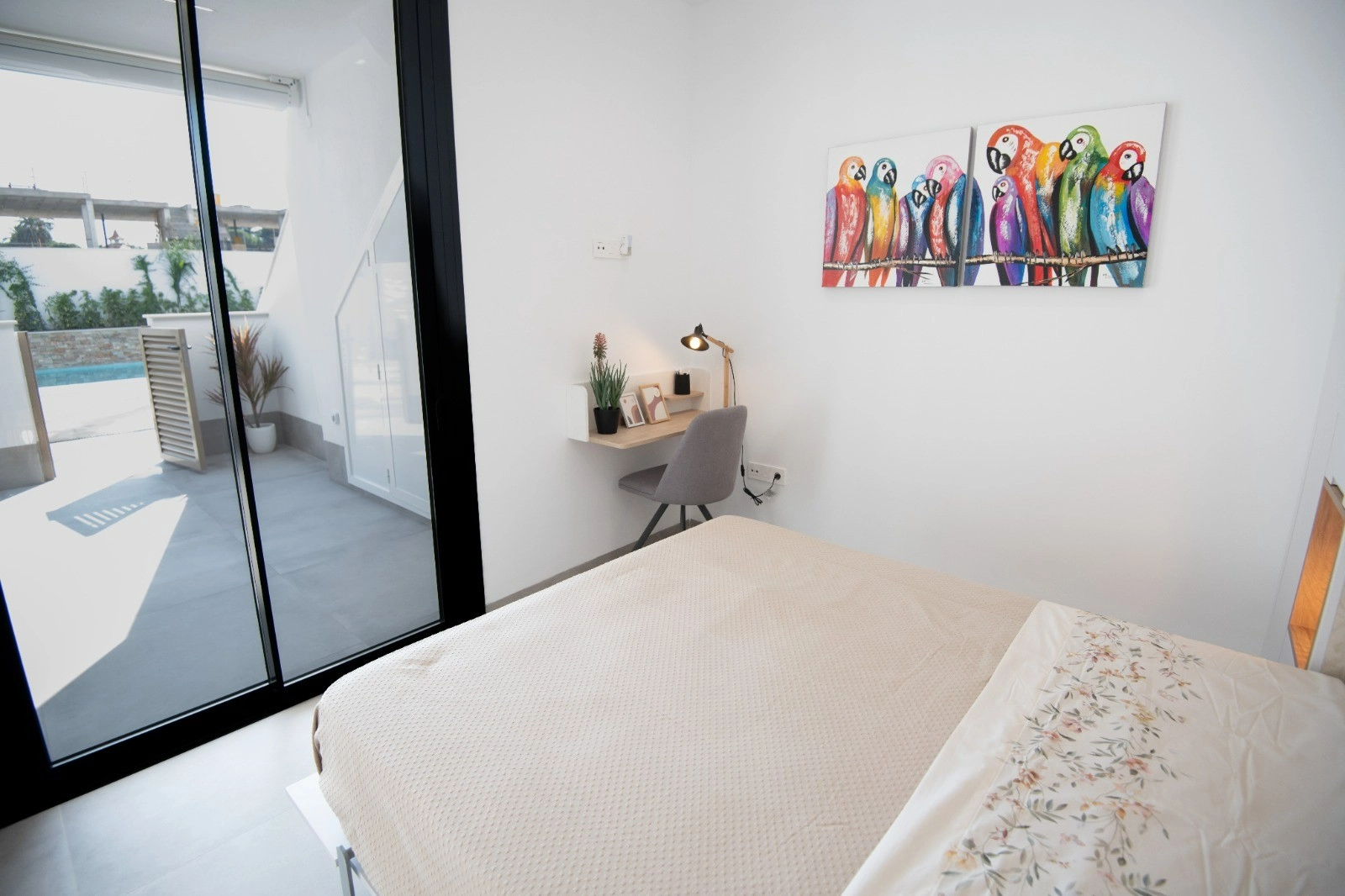 o_1hm9spt8p1ns1v3qm1j9gu2m2a photo