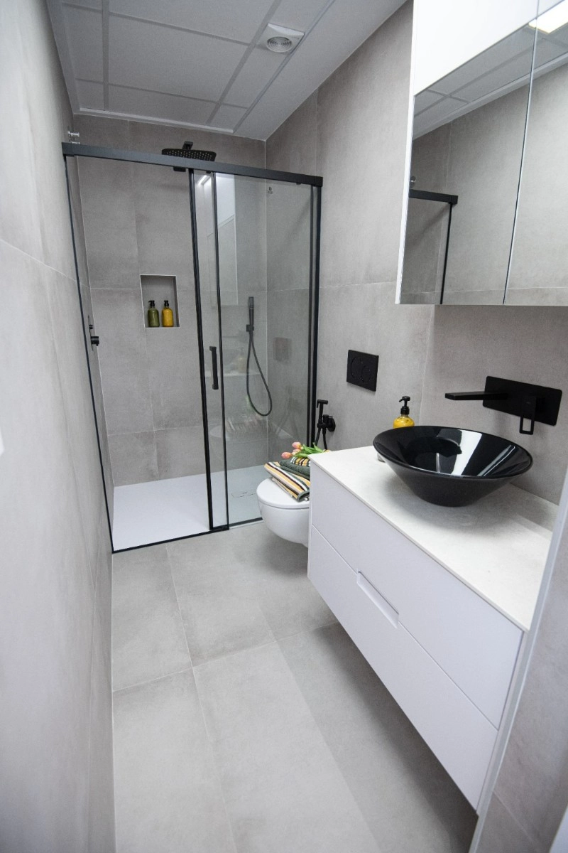 o_1hm9spt8ps8t1m61rpniqe15gj33 photo