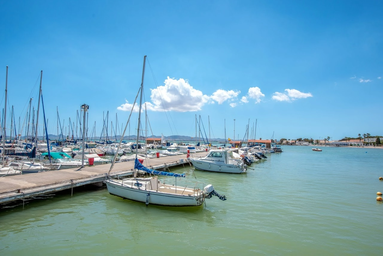 d666810d173286666810d1732c4 photo