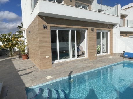 property 4535 cover photo