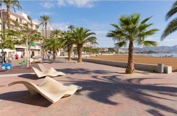 o_1j18kgiea1qoar7jm3p1bk7fjm2r photo