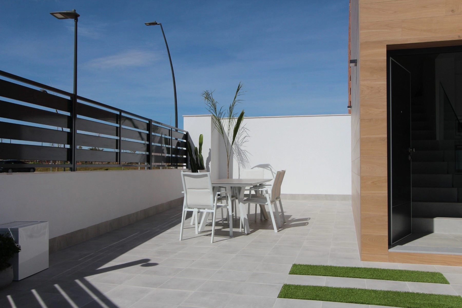 d68a5d8f0976f668a5d8f09773a photo