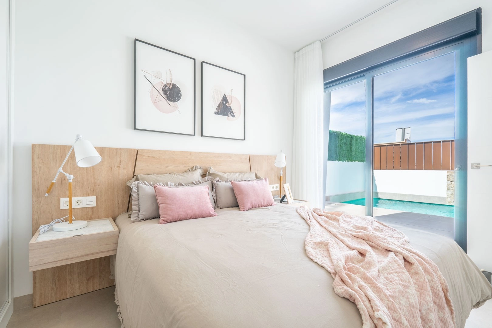 d68a6fbb49b96968a6fbb49b9a7 photo