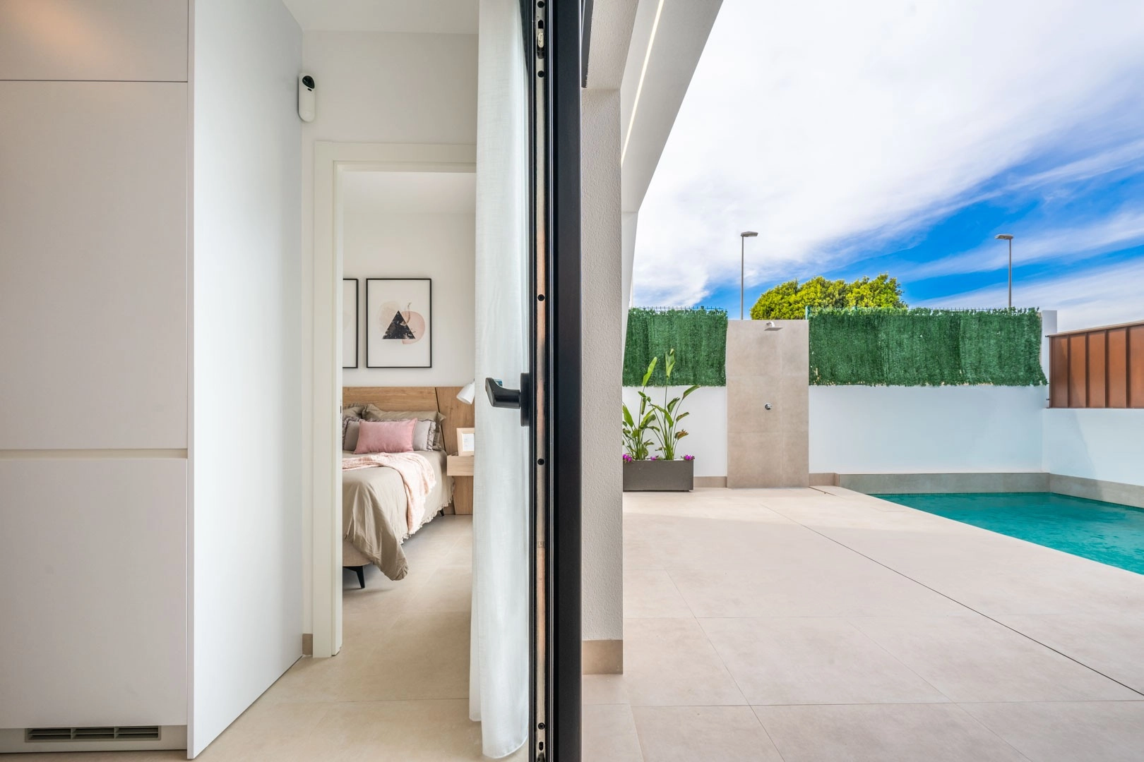 d68a6fbb938aea68a6fbb938b33 photo