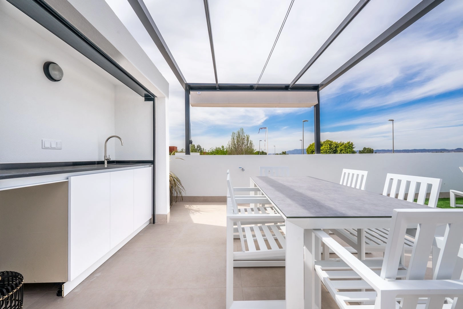 d68a6fbba5699668a6fbba569db photo