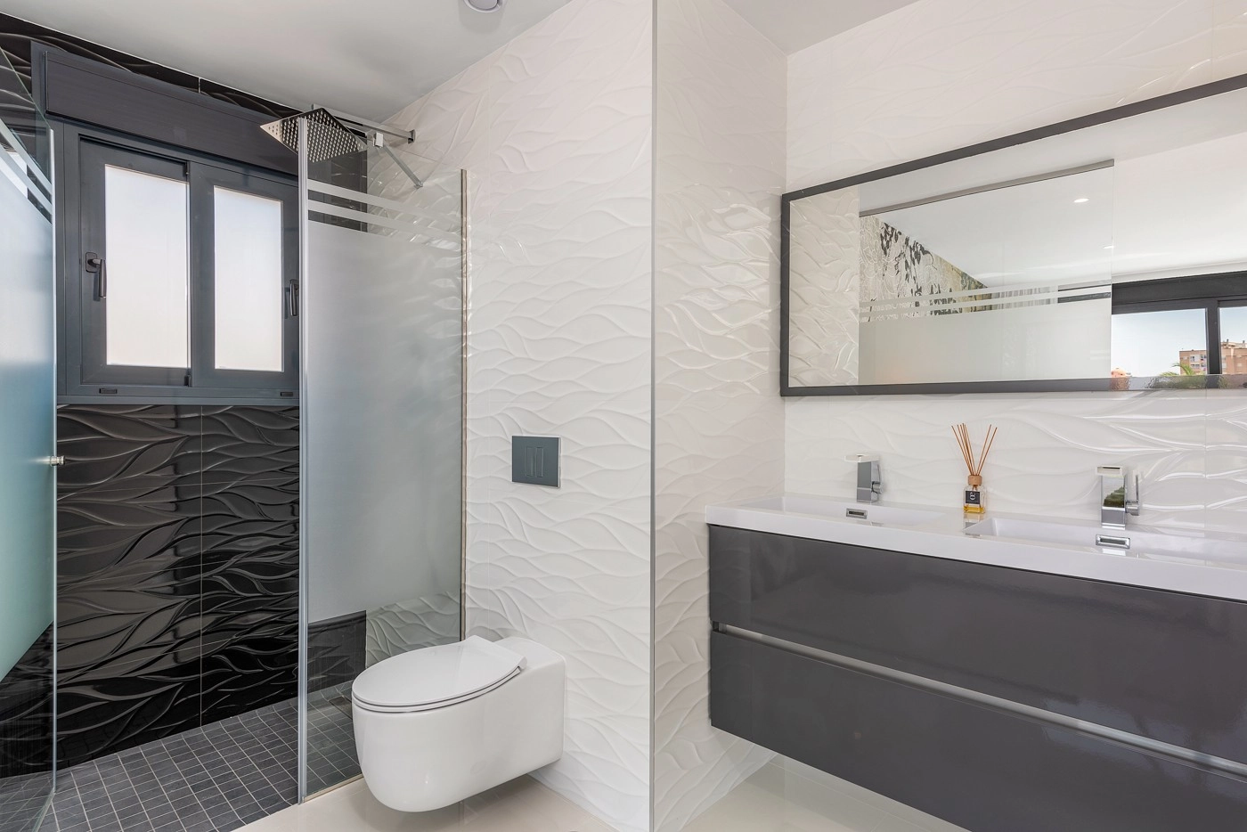 d68a852e6942a168a852e6942e0 photo