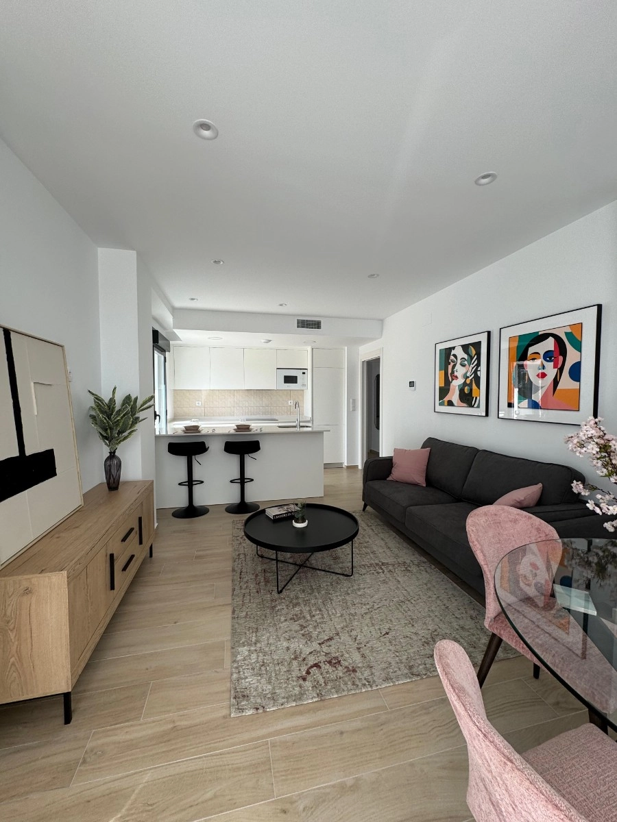 o_1j56n85ju1eoe166u18t0jek1d172p photo