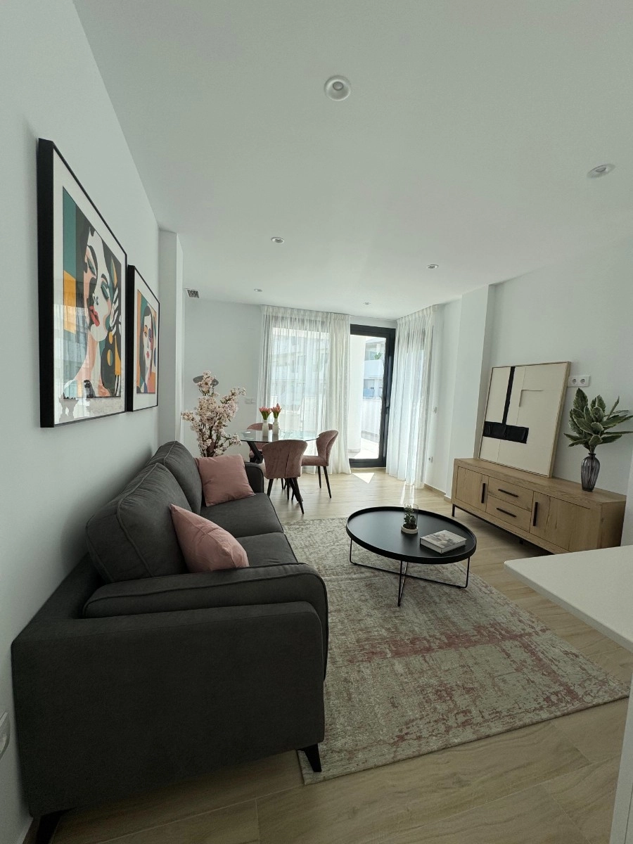 o_1j56n85ju1fmn1sfei2bkft49v2q photo