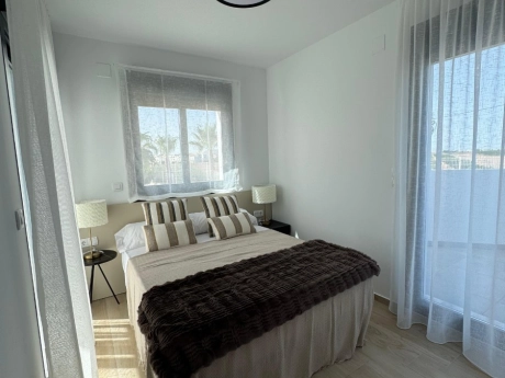 o_1j56n85ju1nta1ogr1phvscacjq30 thumbnail