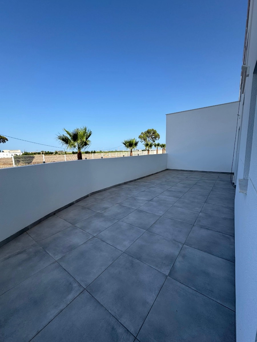 o_1j56n85ju9o3uhp6fqki213nb2n photo