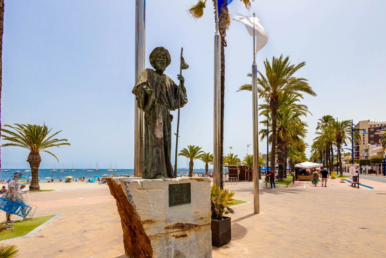 d690a0e23c1649690a0e23c1690 photo