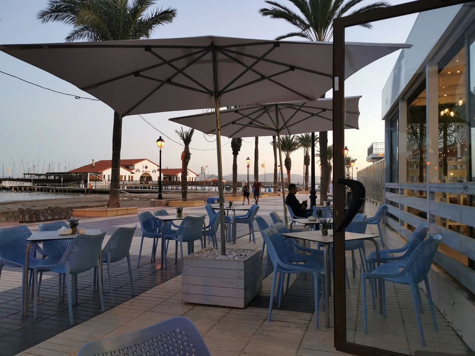 o_1jaqs376mv00nmf10u011erqtd1l photo