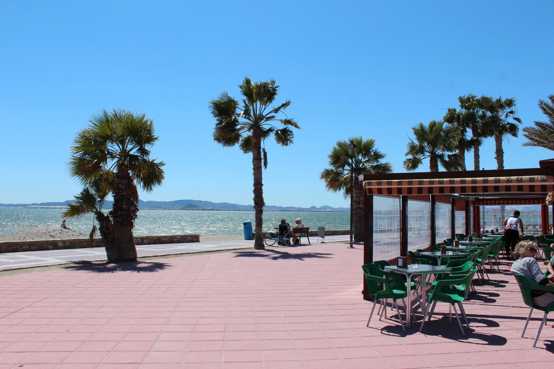 o_1jar5gnu21cu21efk16rc198u14ud1s photo