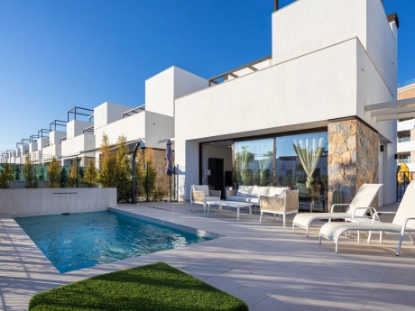 property 7344 cover photo