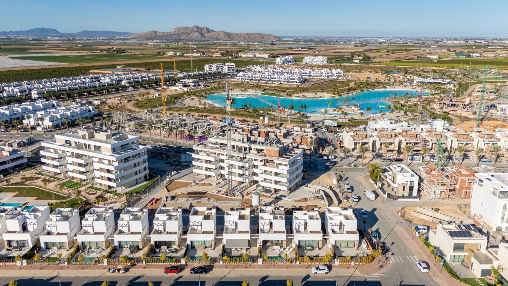 o_1jbvmsah81eho1pq1hv11j8c5bs3b photo