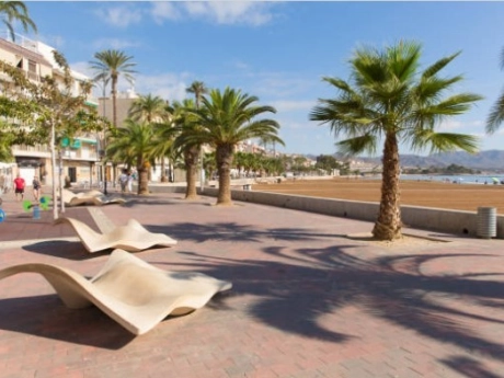 o_1jcom7t5l1eec18tb1ajbjro148q44 thumbnail