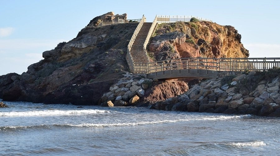 o_1jcom7t5le8rriq3tf3lbbk445 photo