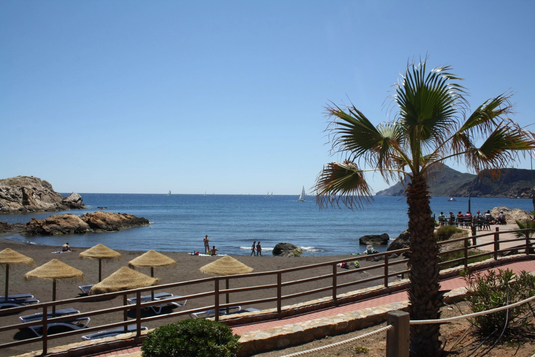 o_1jiabh7acqki1dhq17aa1kpt1kgj27 photo