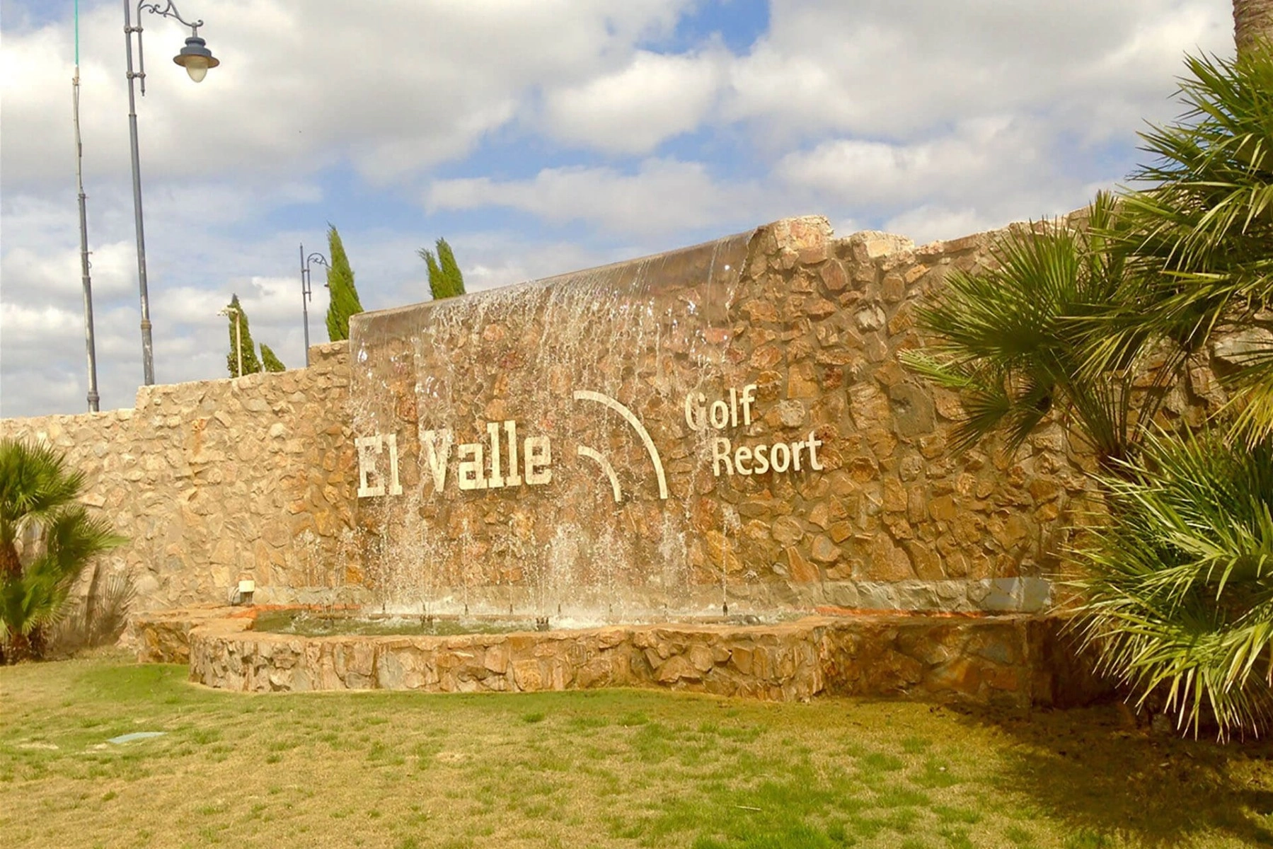 o_1jkv1vq0a7bvjtg1unl1hkf2mv45 photo