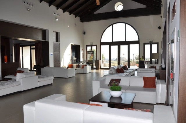 o_1jkv1vq0ad1njv1uvc1msie9k48 photo