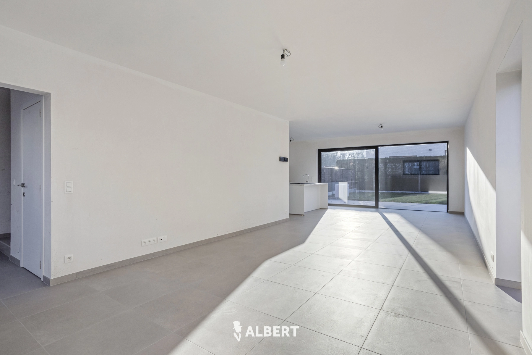 27e547fed412422680d8462bdc9bbac1 photo