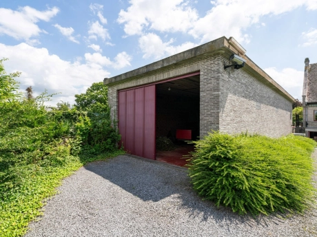 420e616f4661480aa577e6984393f15d thumbnail