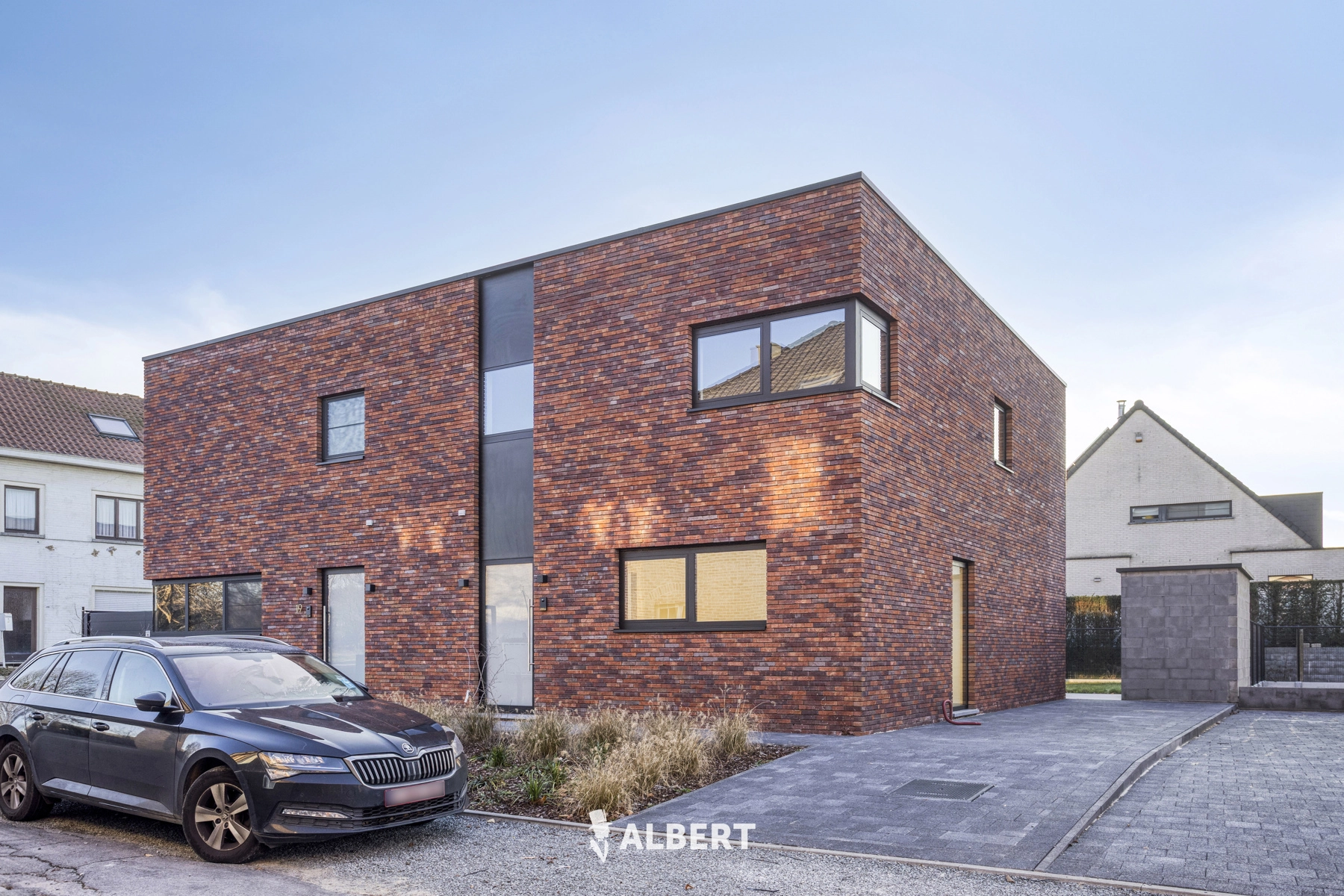 976be4b601a34d1f9e28c1a192c0c4e9 photo