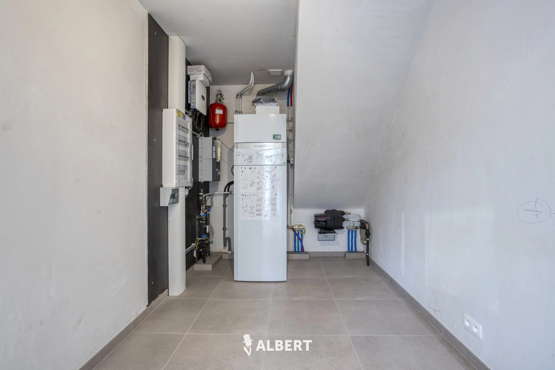 4597ddfac10f4341bfdbf20c8f12ca4c photo