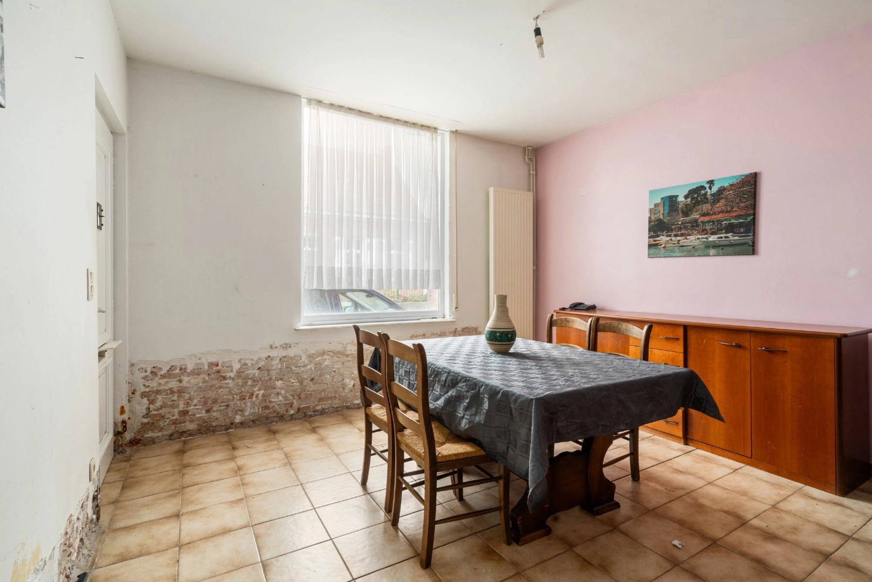 ed7605caa25c48ea8c31a999c4b67589 photo