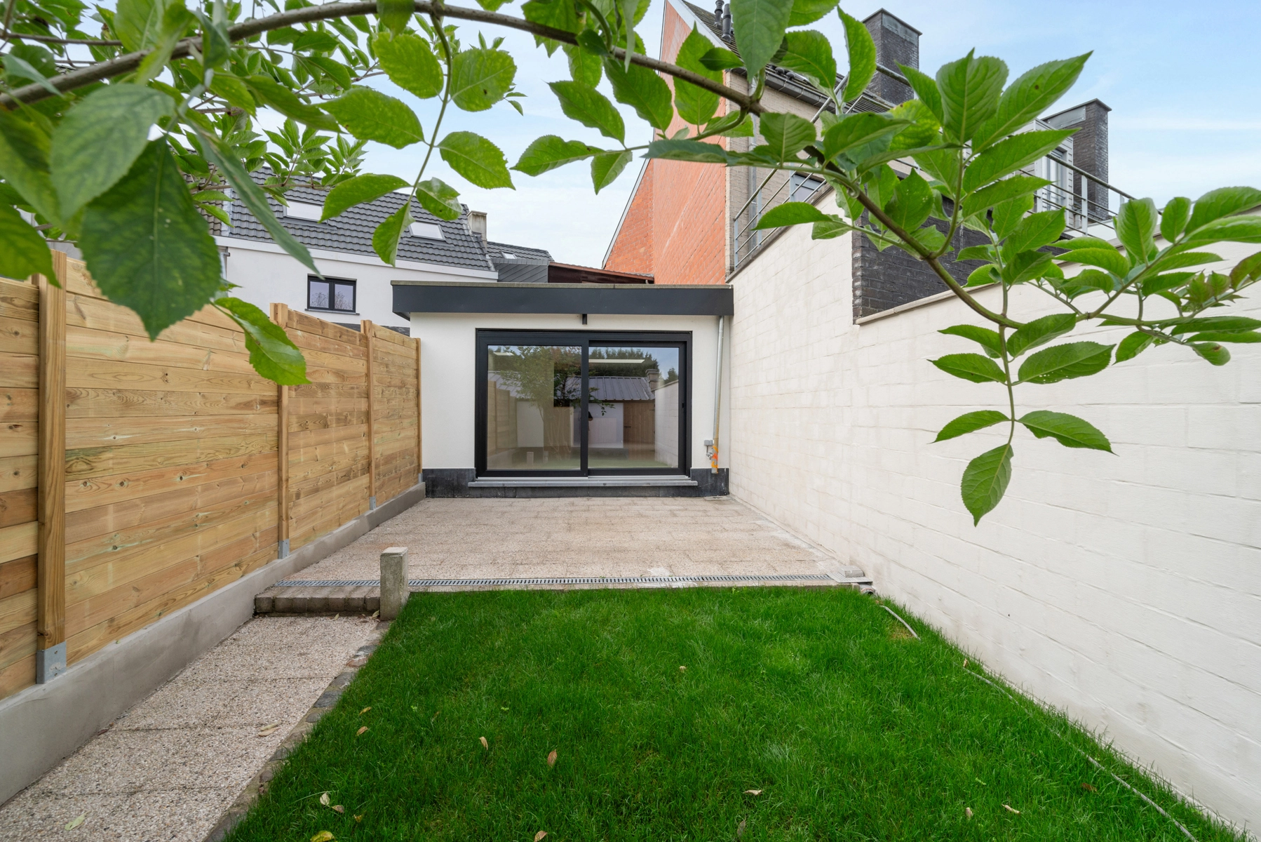 1c80f3b4cb3d485f8d65677cf0493658 photo