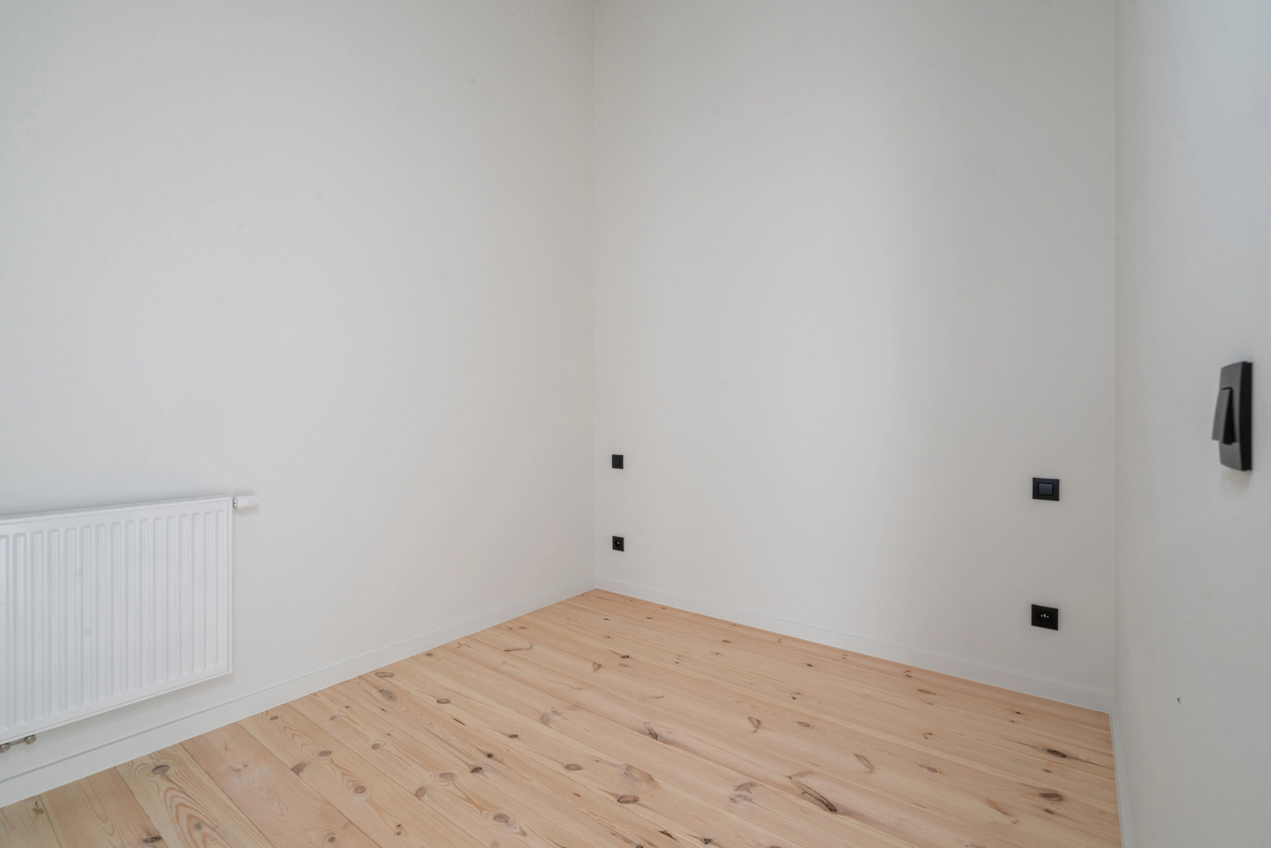 2073f5812ec94654932d0c01f5eb3185 photo