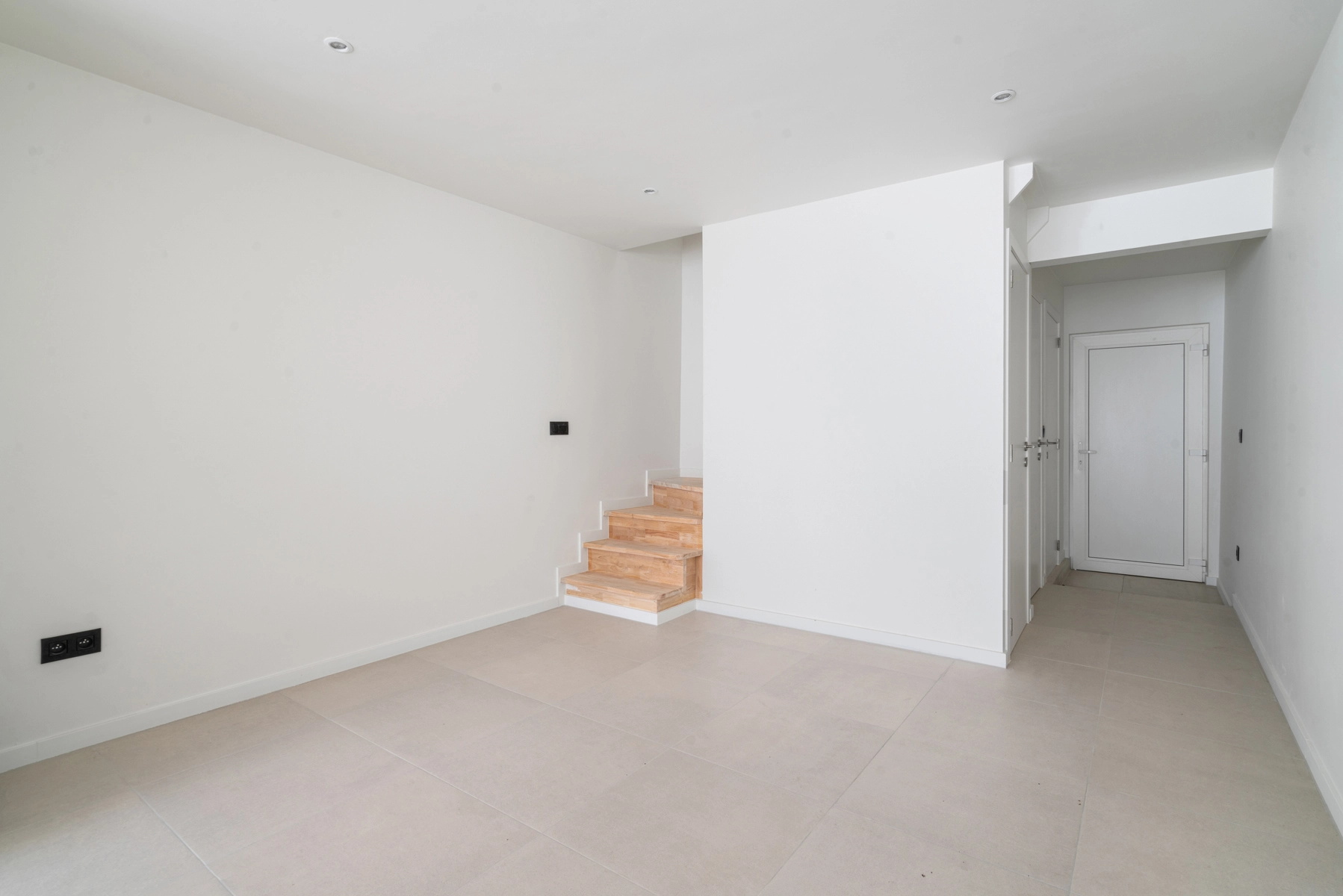 cfa9be7cbede4657853ea714591809ca photo