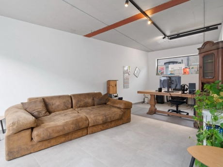 69a5d0768ab14631832f403b228459f9 thumbnail