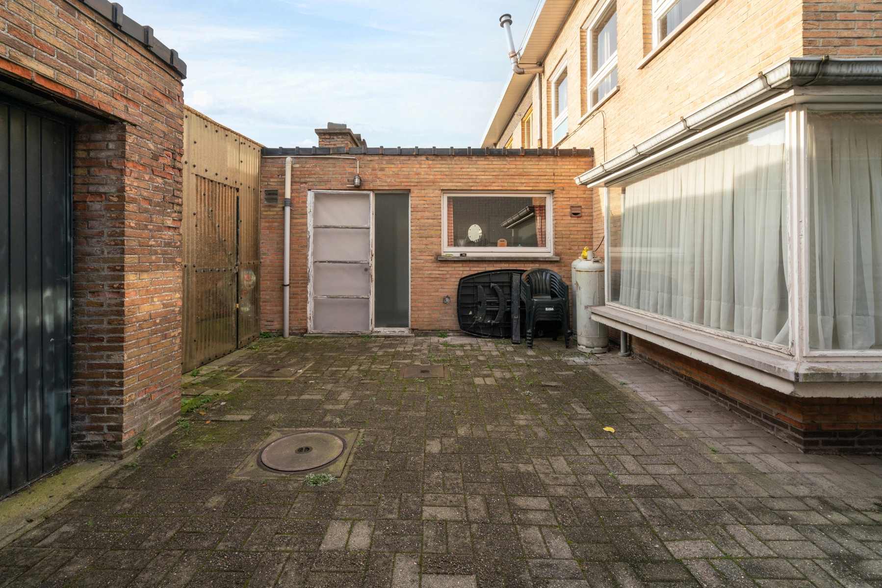 00e4fbc52851484485854604b75c310c photo