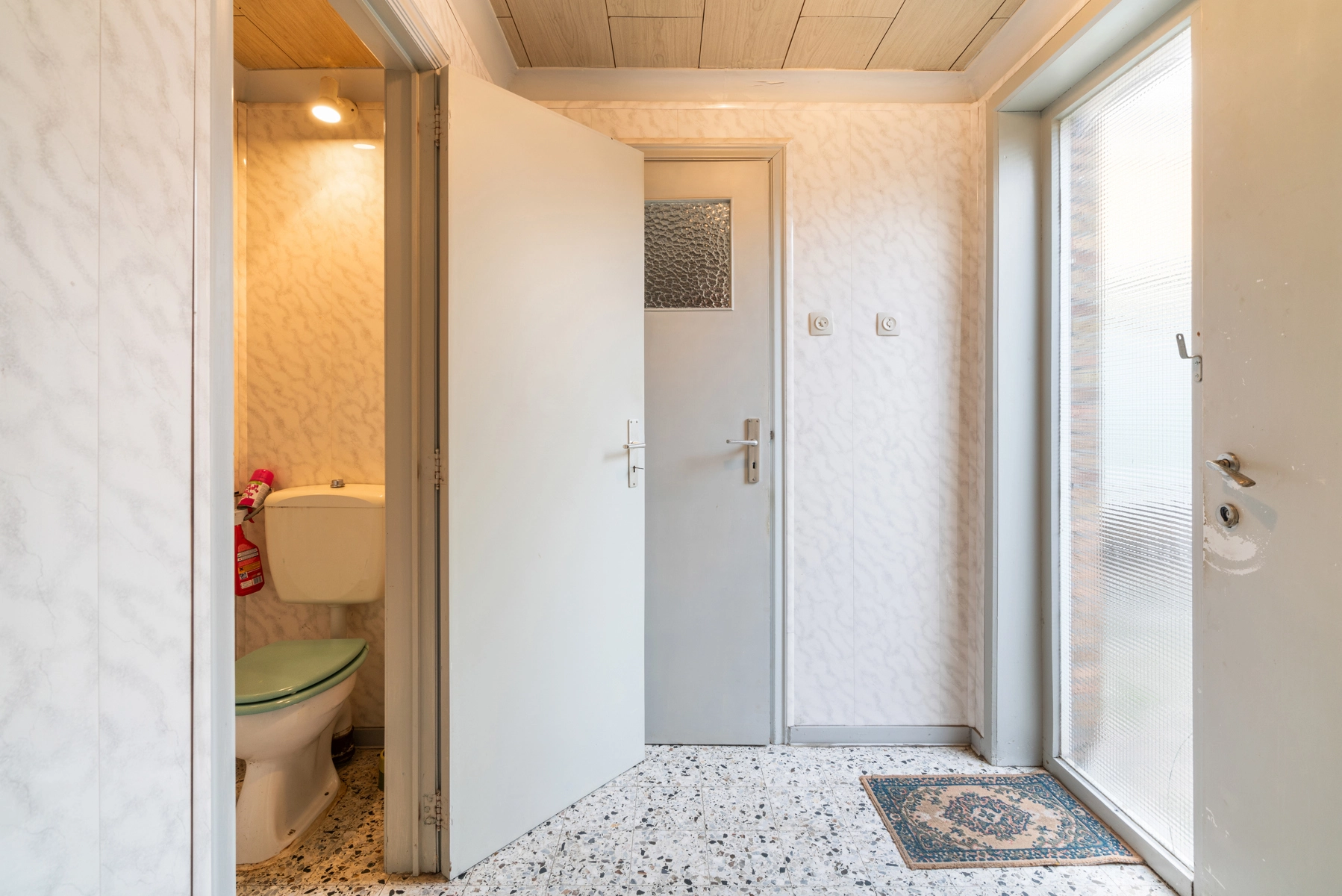 0adacd5bf4cb4d9aac7cdf2445ee5a40 photo