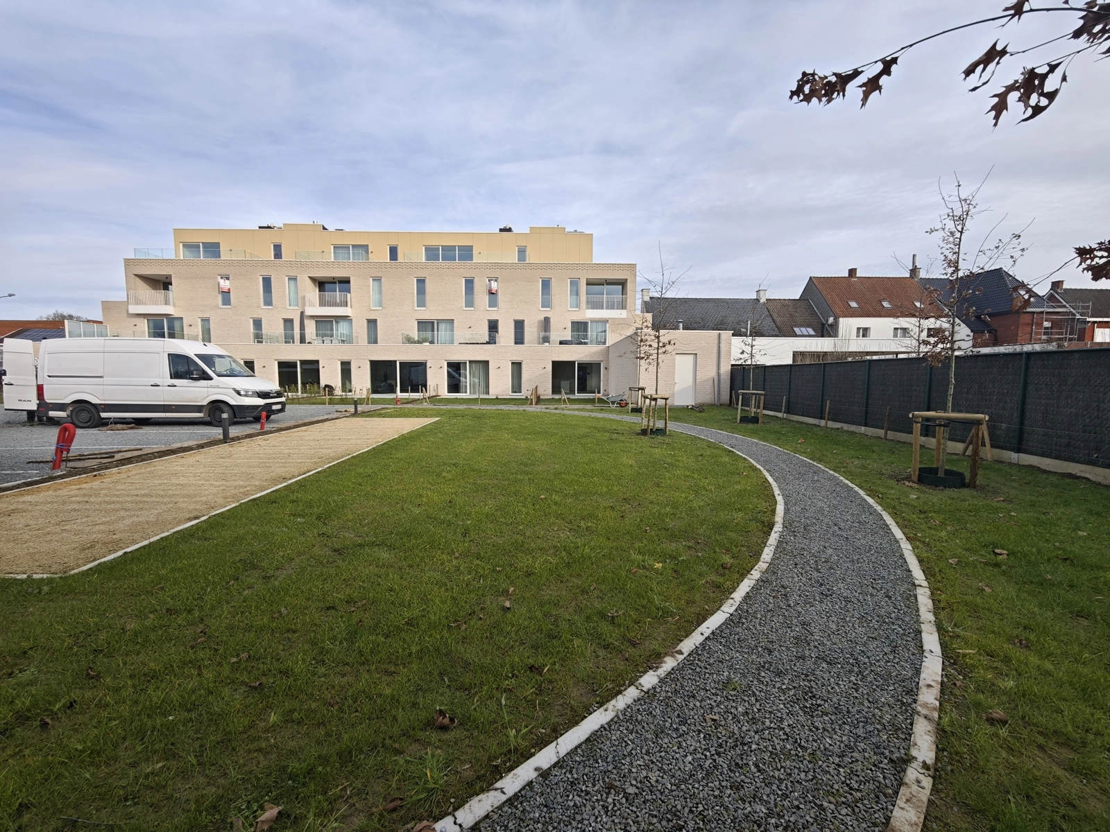 05c297b9fcc94750a8f3d6b47458ef96 photo