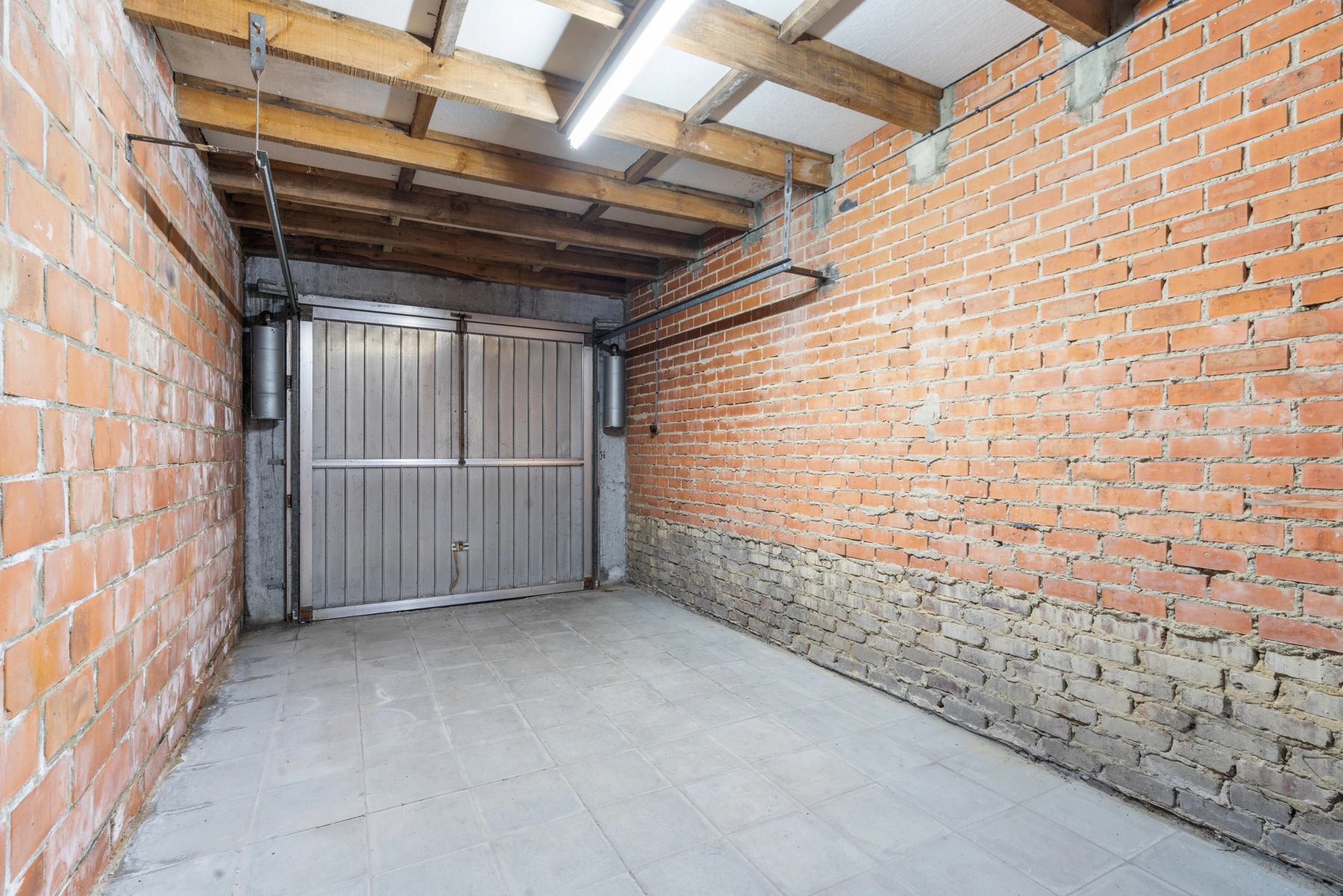 2279efc503d94d80aa3f305ef9f09358 photo