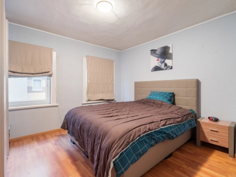 b8d63a8fb0bc4ef19352e194bec701fd thumbnail