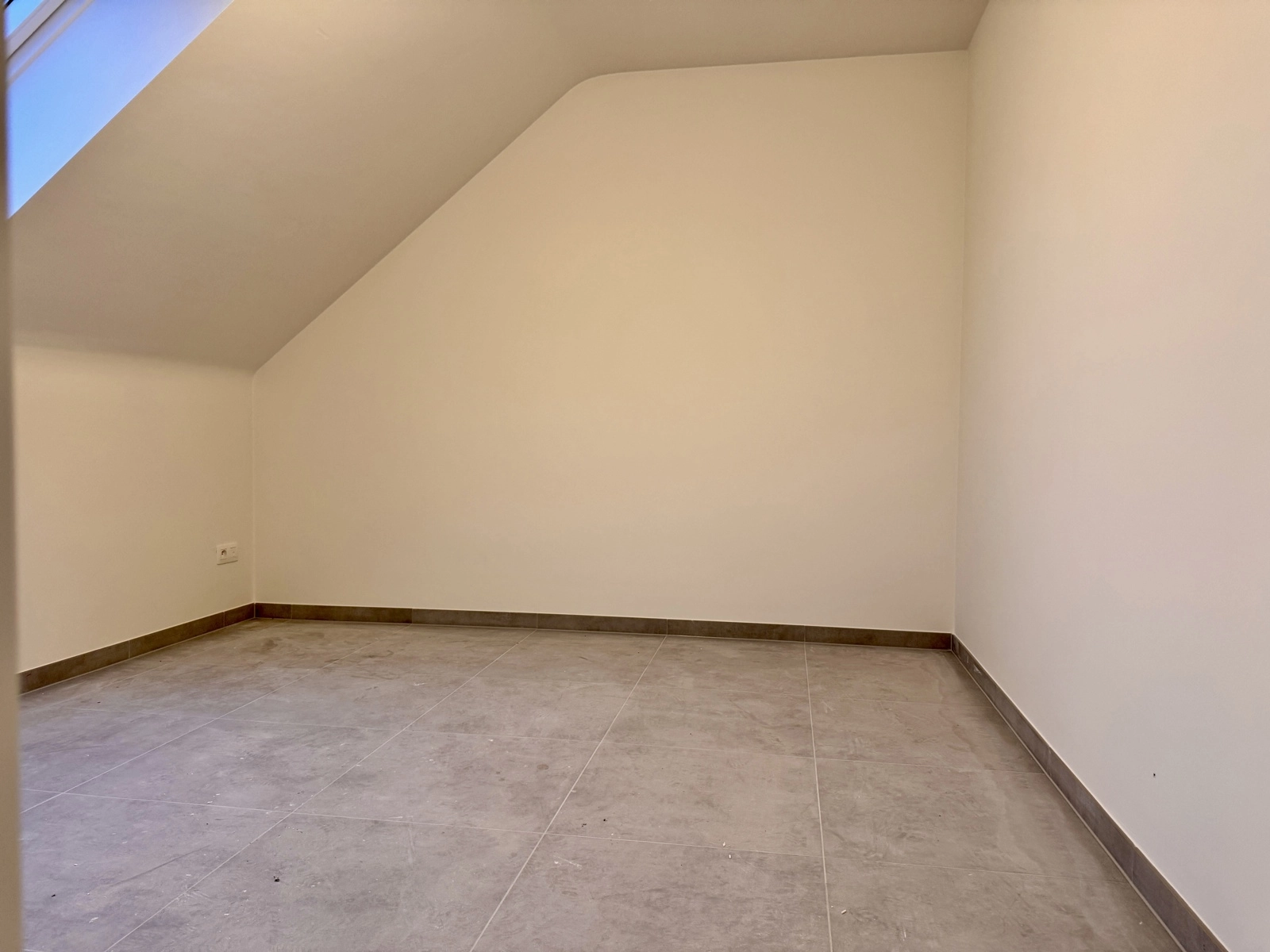 d88c3a3200f549bca815f364f1f4a0d6 photo