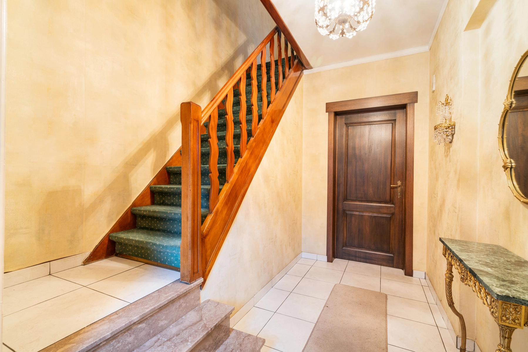 eea6251cc5be4345b5d32b65dd9825f6 photo