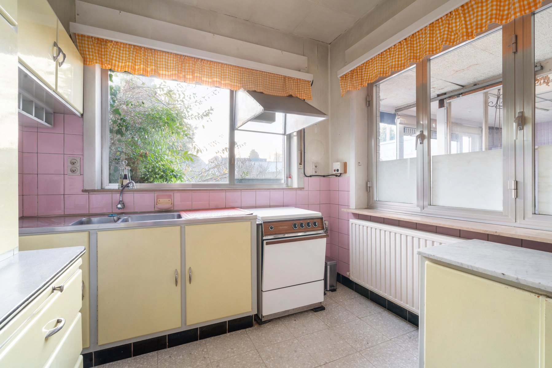 fe7bc1c556ea427c970801b9153fd9d5 photo