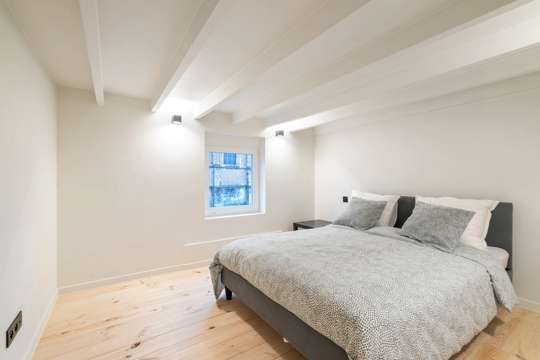 07edfcf8c6cd4a7fb6abcb4b83e9906c photo