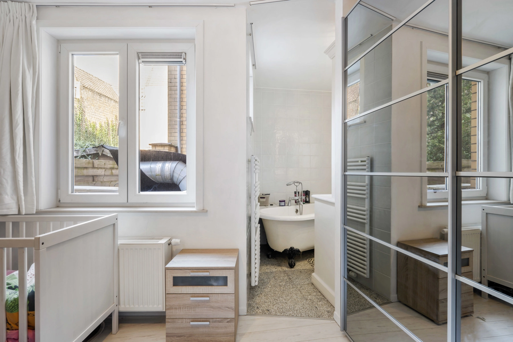 c58ab857df2c4d83932c0ed374ba2198 photo