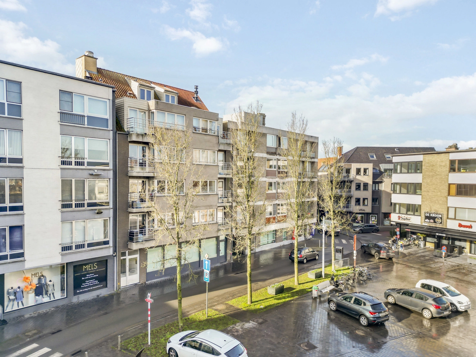 c8c5aad20b294d17ab045b36c421b644 photo