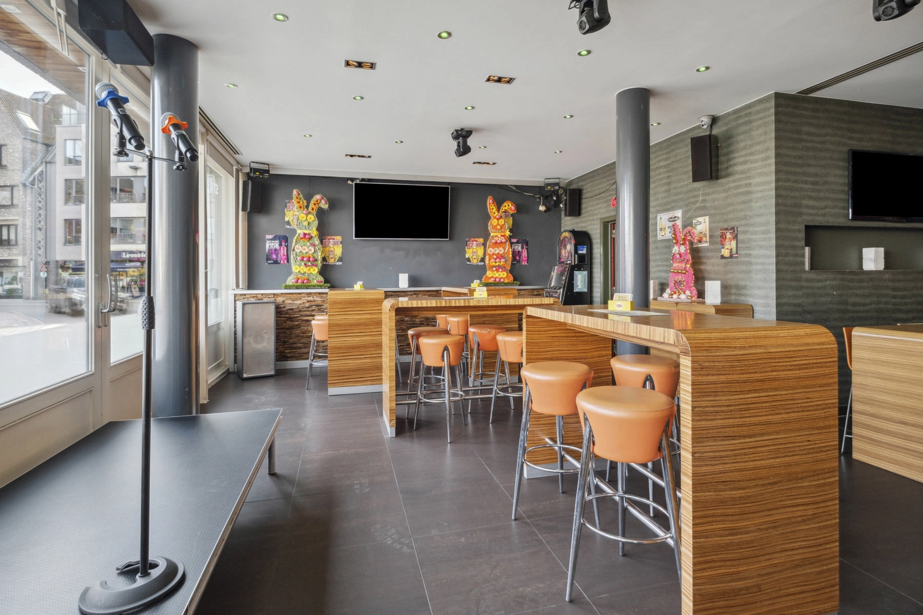 1fd8621deefb47b39ce3d81230faaa00 photo