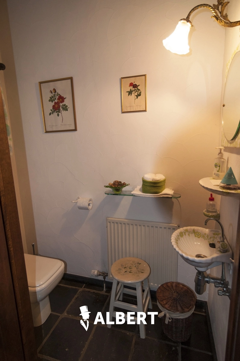 539945fa13ad4de498b97da4d7073316 photo