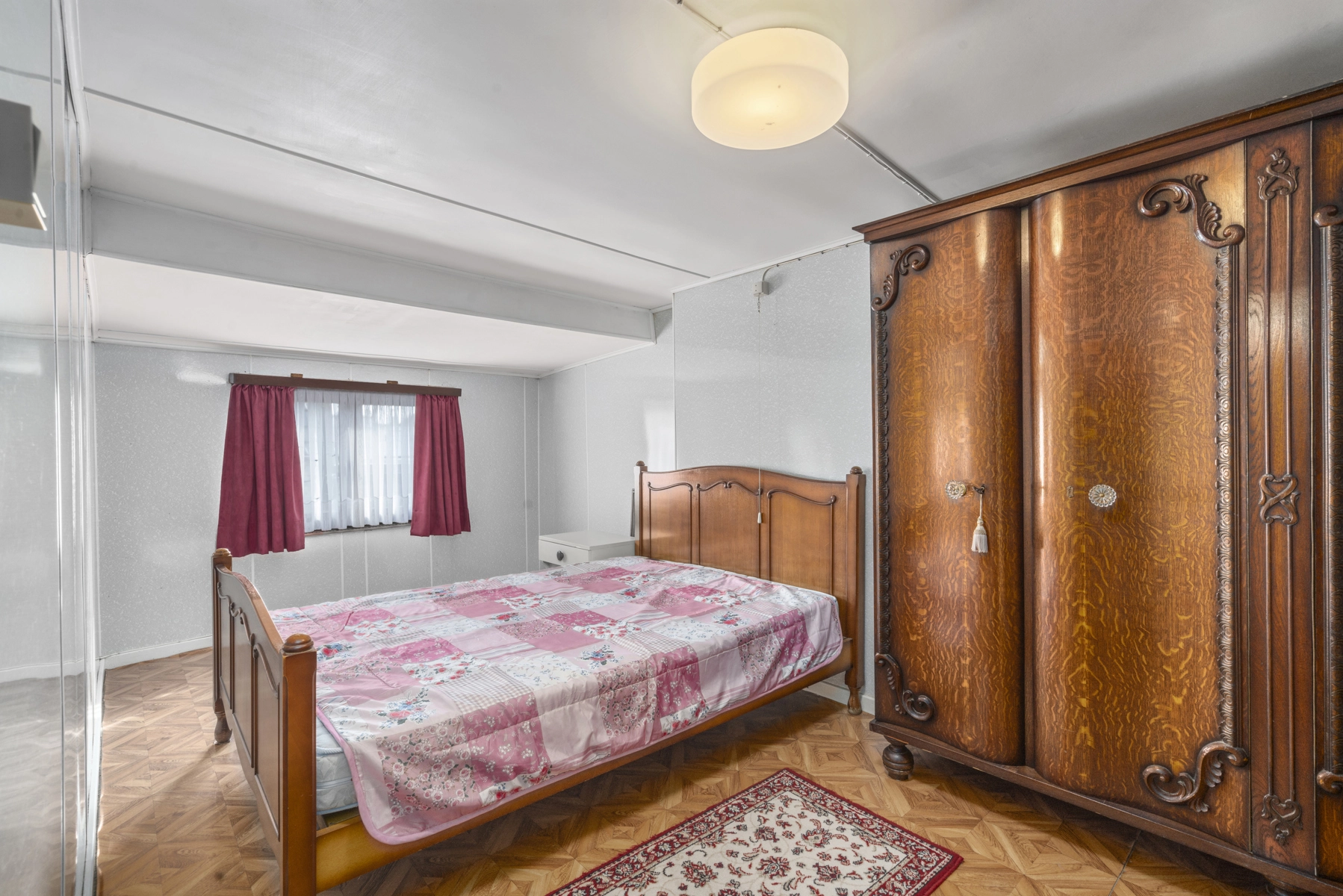 80fe62ba98c24a32a75b3090c406cb54 photo