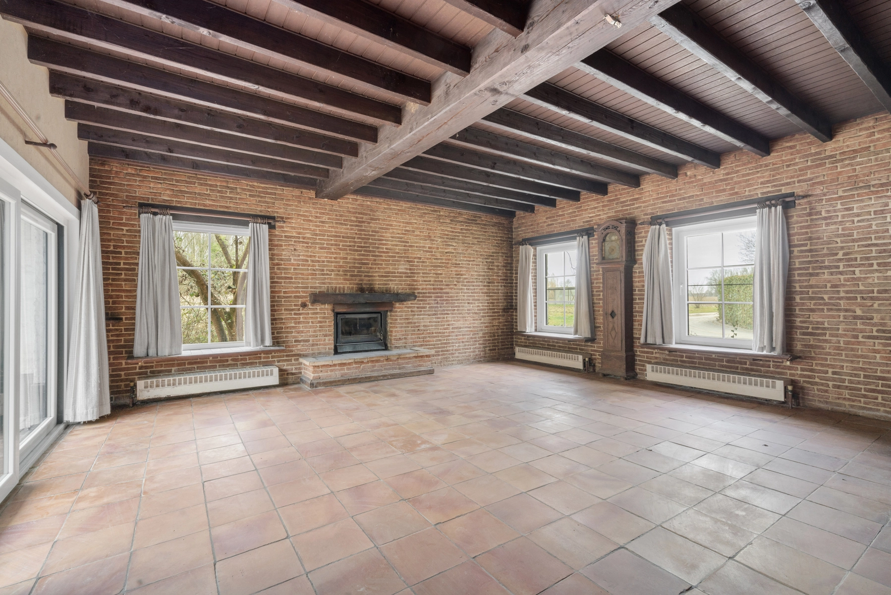 40f2de1c11844b078c60ca0b7a68583b photo