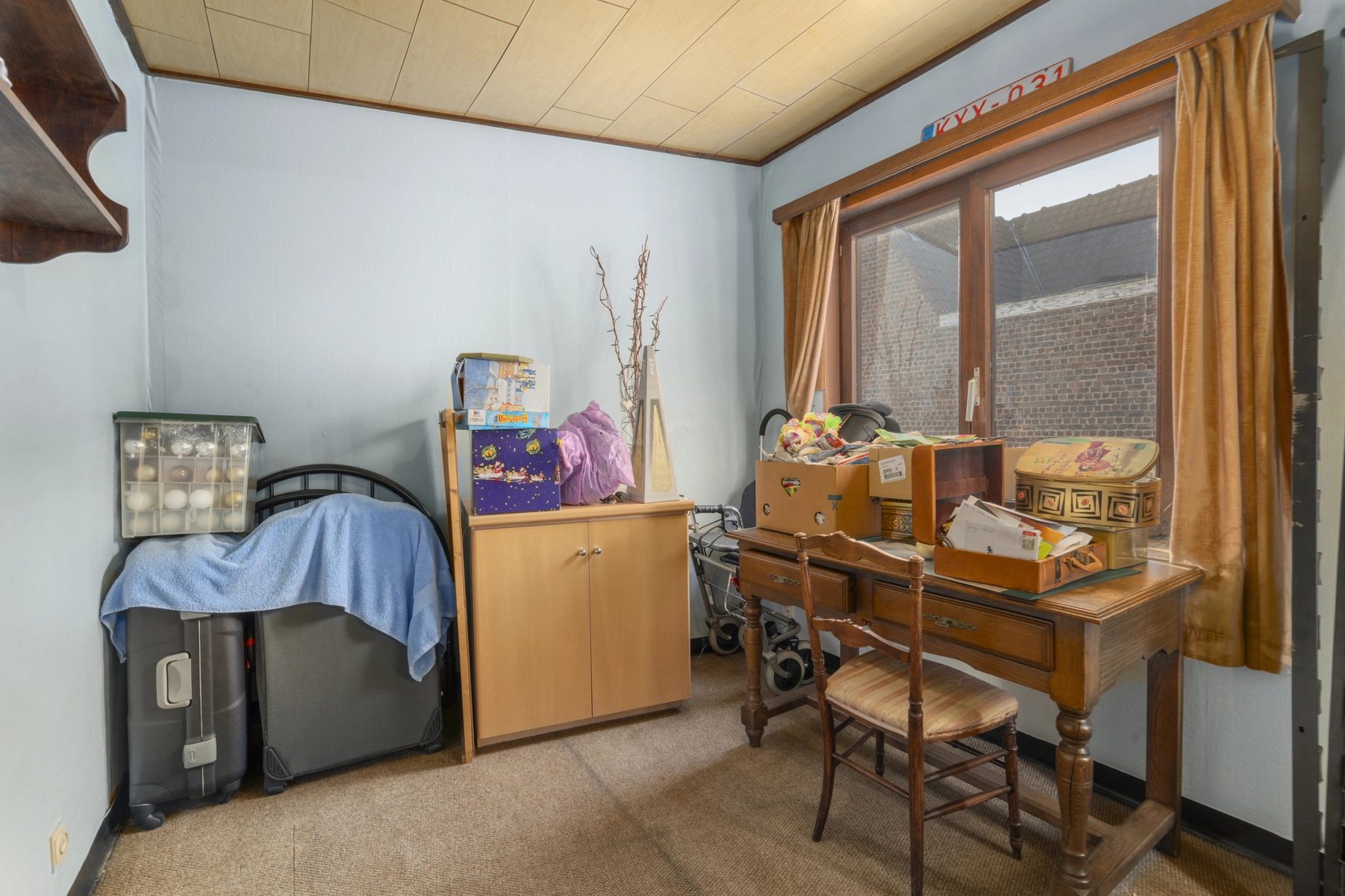 6421894fa2bc4ff78c1309e967a3cdca photo